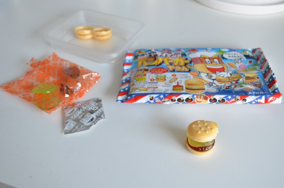 Japanese gummy hamburger