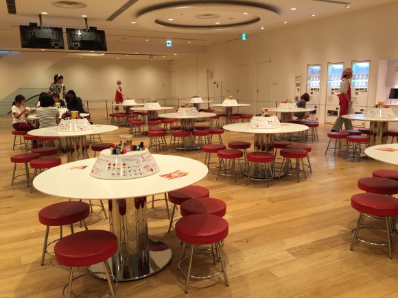 Cup Noodle Museum, making our own cup noodle