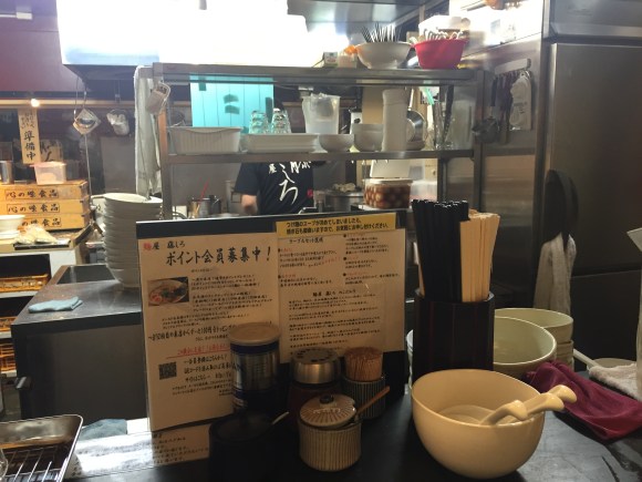 Fujishiro in sangenjaya, place settings, Tokyo ramen shops