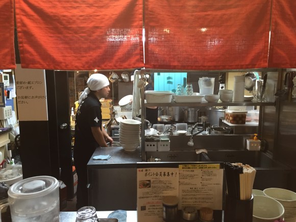Fujishiro in sangenjaya, place settings, Tokyo ramen shops