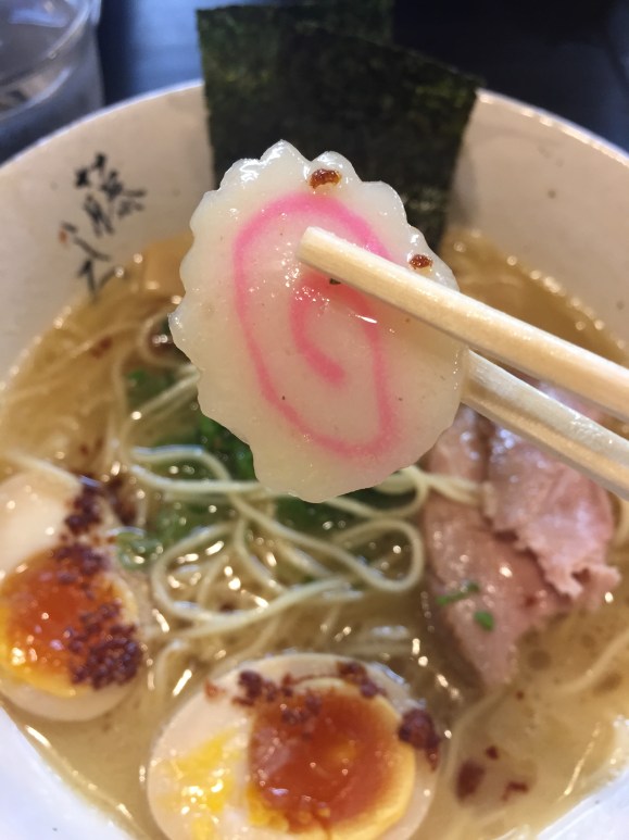 Fujishiro in sangenjaya, tonkotsu ramen, Tokyo ramen shops, fishcake 