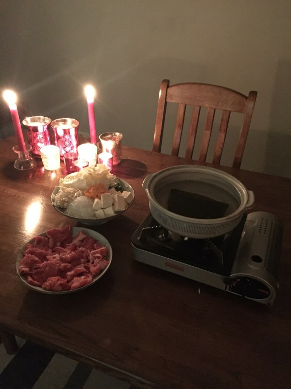cooking shabu shabu, japanese donabe, japanese hot pot