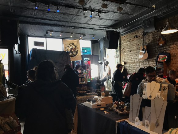 Friendly Tap, Berwyn, Craft and Vintage Market, Galaxie Safari
