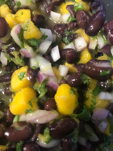 mango salsa, mango black bean salsa, mango, black bean, red onion, lime, cilantro, fresh salsa