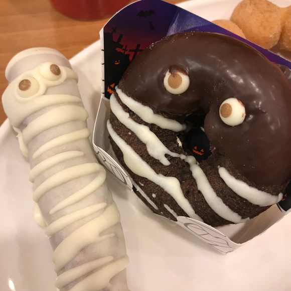 Mister Donut, Halloween donut, mummy donut